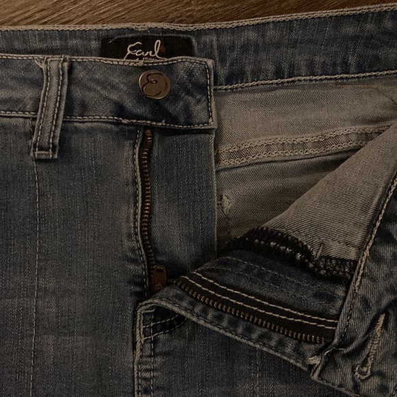 Vintage Y2K Jean skirt in EUC! - Picture 3 of 4